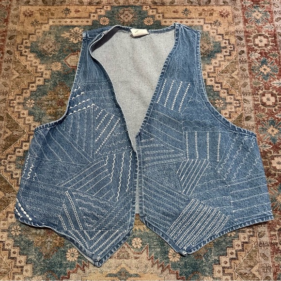 Y2K Denim vest with white embroidered accents one size - Picture 8 of 13